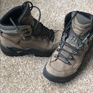 LOWA Renegade GORTEX Hiking boot